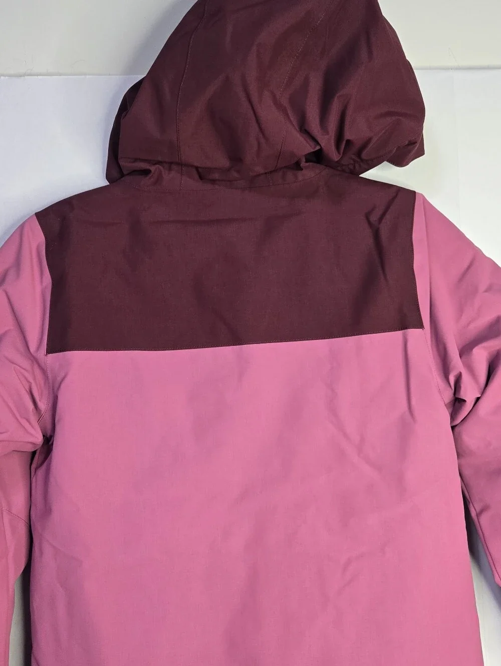 Volcom Size S Pink Relaxed Fit Hooded Performance Jacket, Water Resistant NWT